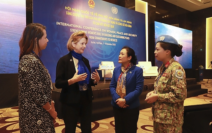 Women contribute to creating the world peace