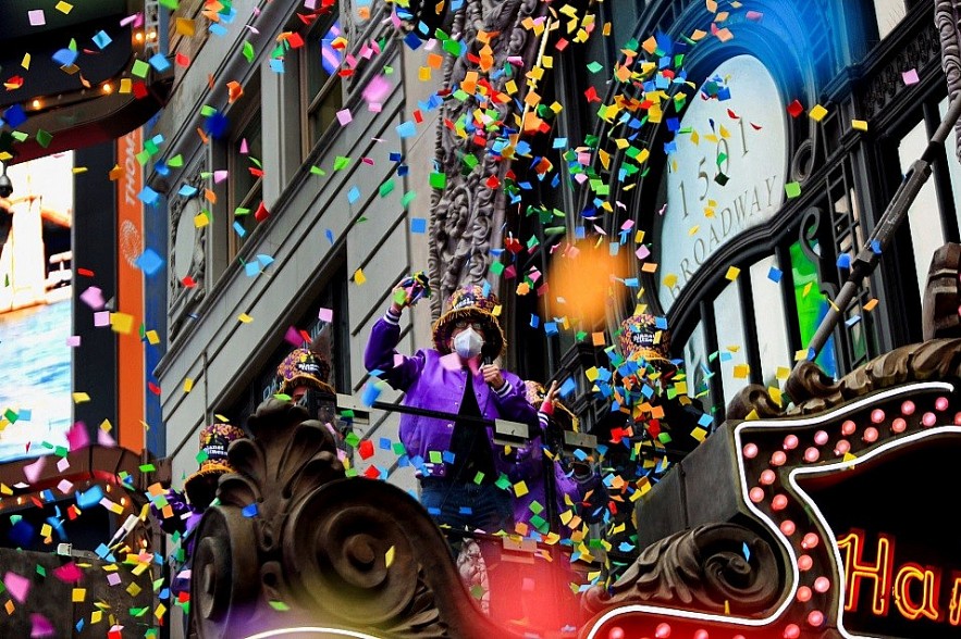 The World Welcoming New Year 2022 Coming