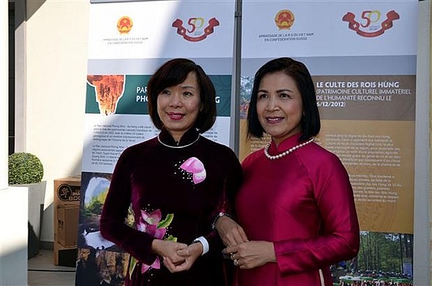 Overseas Vietnamese in Switzerland Raise Funds for People in Truong Sa (Spratly)