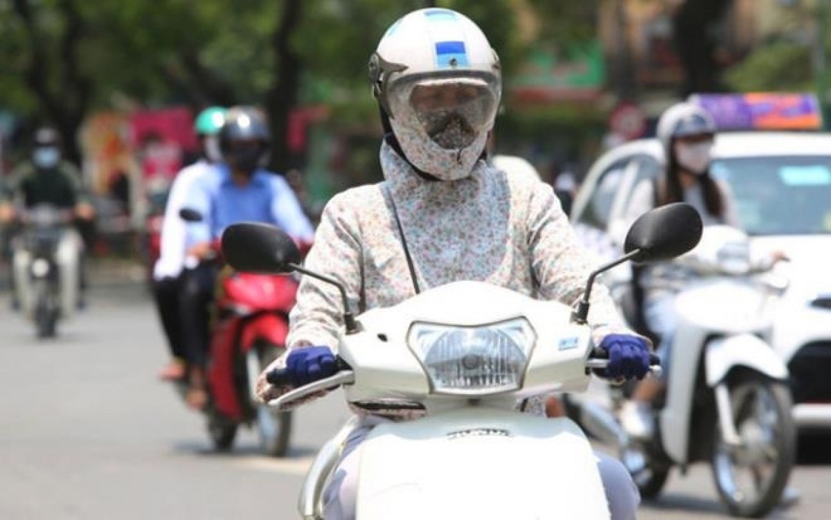 vietnam news today apr 25 first heat wave to bake northern central vietnam next week