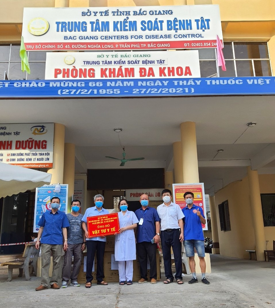 Vietnam Times and benefactors support Bac Giang battle against Covid-19