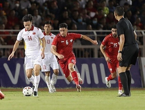 A victory over Afghanistan helped Vietnamese men's football team gain 3.46 points to take the 95th place in FIFA ranking. Photo: VNA