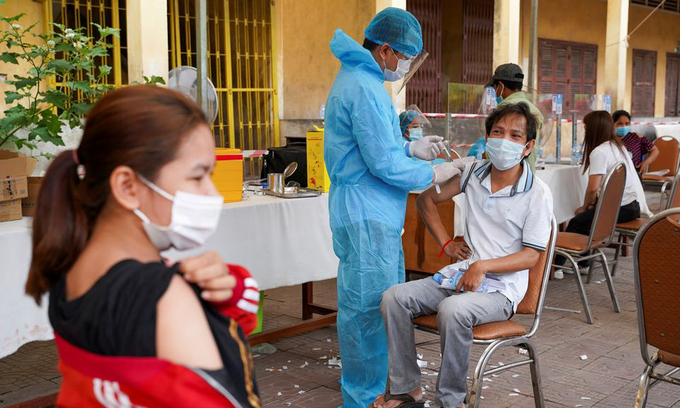 oversea vietnamese praise vaccination campaign in cambodia
