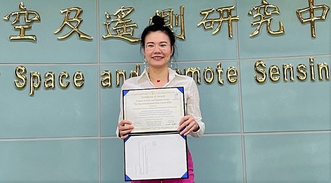 vietnamese professor praised by japanese science magazine