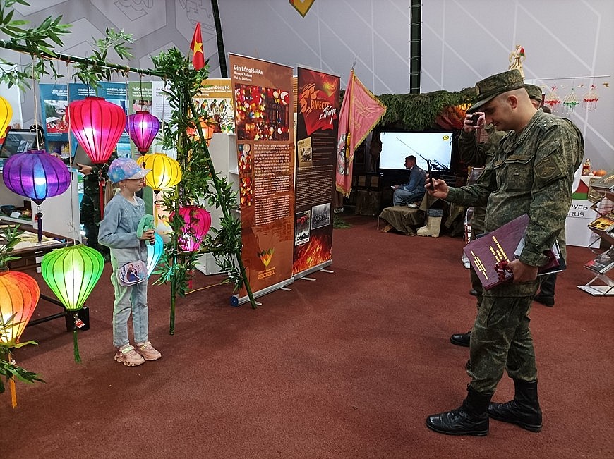 Vietnam's Pavilion at Army Games 2021 Attracts 1,000 International Visitors