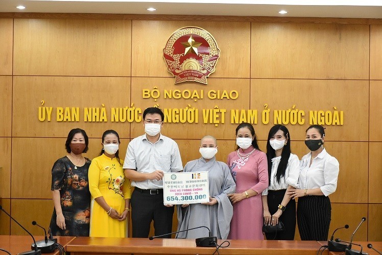 overseas vietnamese send love support to homeland covid fight