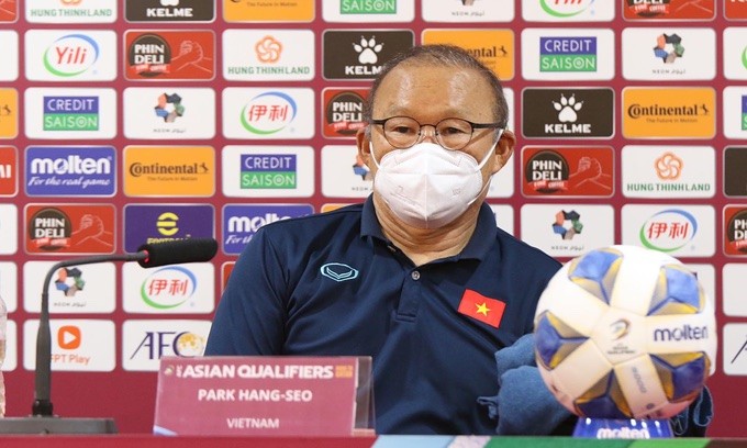 Coach Park Hang-seo in the press conference before the World Cup qualifier between Vietnam and Saudi Arabia, Hanoi, November 15, 2021. Photo: VnExpress