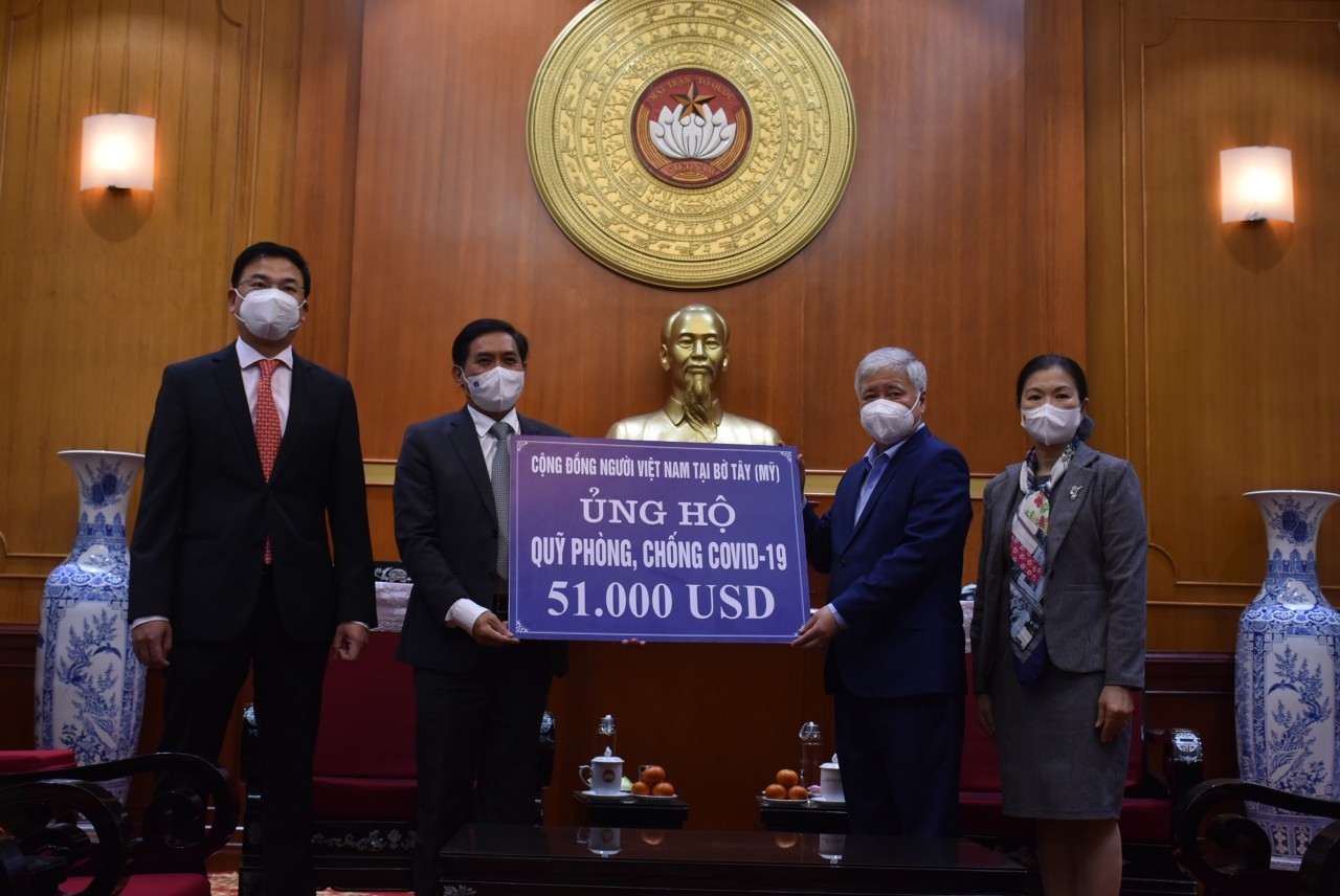 overseas vietnamese offer support for covid 19 fight