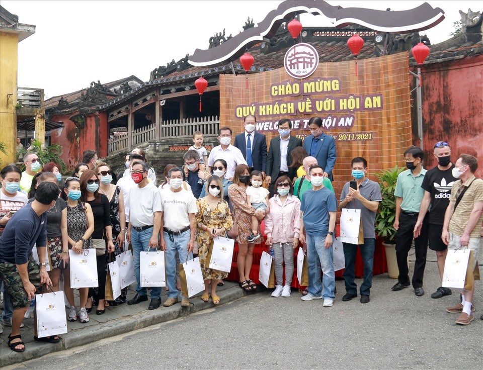 despite covid vietnams tourism industry bounces back