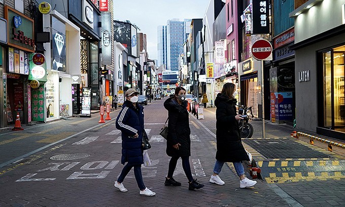 vietnamese students in south korea plan escape as coronavirus fears mount