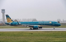 vietnam airlines suspends flights to russia taiwan