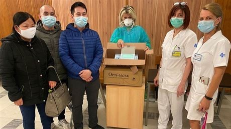 vietnamese in czech step up to fight covid 19 pandemic