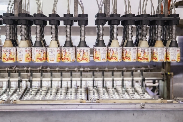 overcoming obstacles due to covid 19 vinamilk exports first batch of condensed milk to china