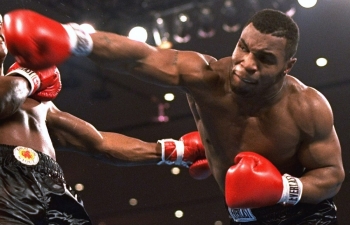 mike tyson says hes back shows off devasting speed and strength in new training video