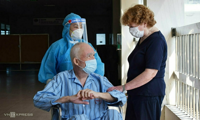 Most foreign Covid-19 patients in Vietnam covered by medical insurance