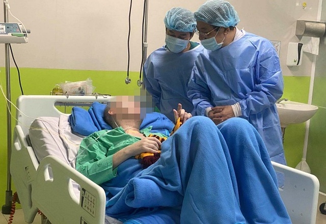 3225 british pilot coronavirus patient says thanks to vietnamese doctors