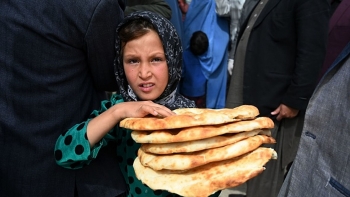 covid 19 linked hunger could cause 12000 deaths a day warns an international ngo