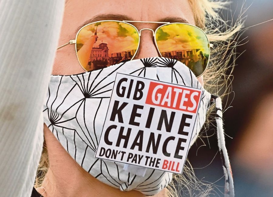 bill gates denies conspiracy theories he created virus outbreak