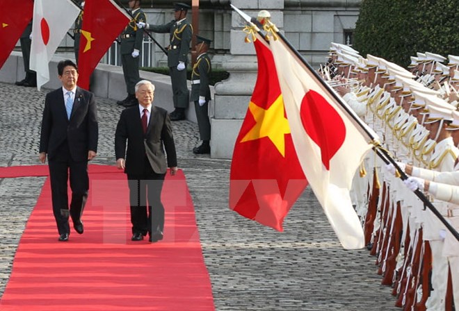 Japanese PM’s Vietnam visit – A good start for bilateral relations in 2017
