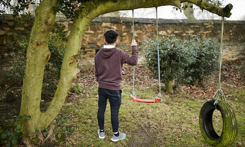 Journey of Vietnamese teen slave working in UK cannabis factories