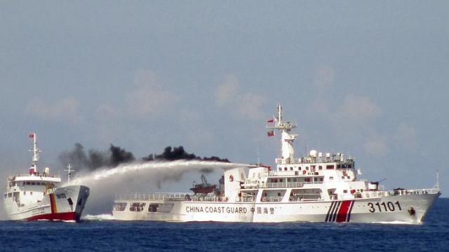 china sending mixed signals to asean