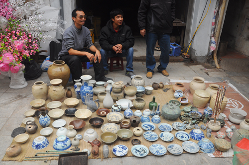 Special Tet market in Hanoi's Old Quarter