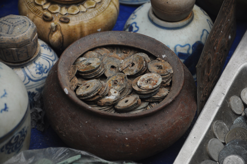 Special Tet market in Hanoi's Old Quarter
