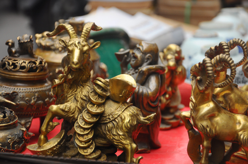 Special Tet market in Hanoi's Old Quarter