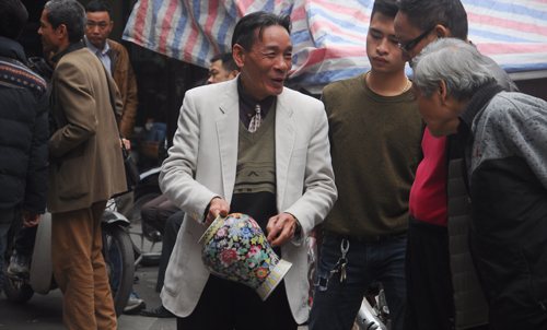 Special Tet market in Hanoi's Old Quarter