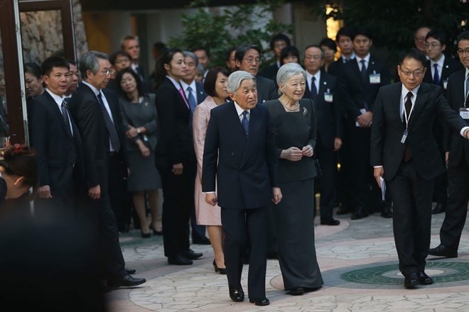 Japanese Emperor meets with JICA volunteers in Vietnam