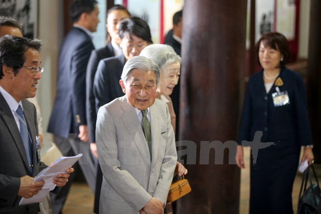 Hanoians give warm affections to Japanese Emperor and Empress