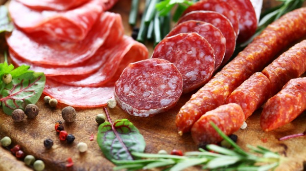 10 foods pregnant women shouldn't eat