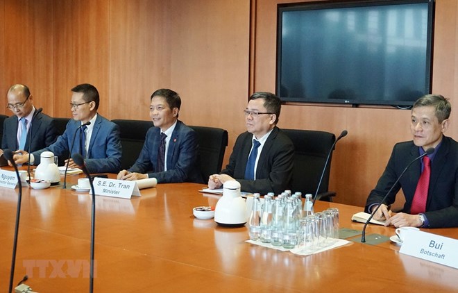 Vietnam supports green energy development: official