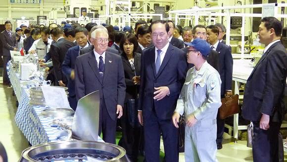 president tran dai quang visits japans gunma prefecture
