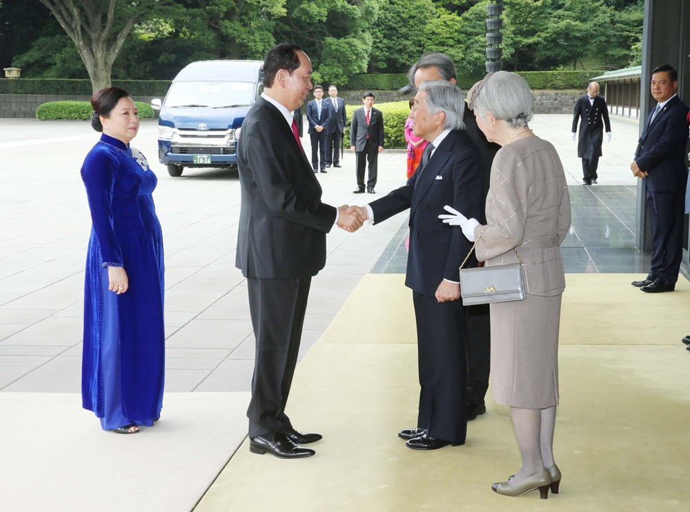 japanese emperor hosts welcome ceremony for president tran dai quang