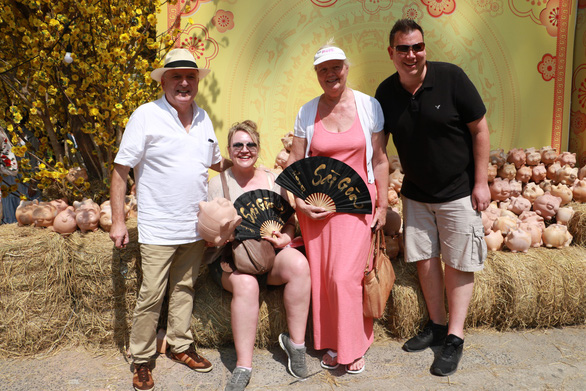 Foreigners embrace Vietnamese traditions of Tet