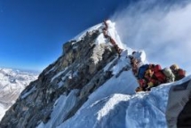 On Everest, Traffic Isn’t Just Inconvenient. It Can Be Deadly.