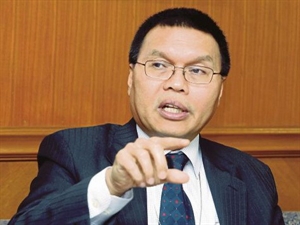 asean senior official east sea disputes could be solved