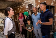 angelina jolie people in mosul needs more support to rebuild their lives from ruins