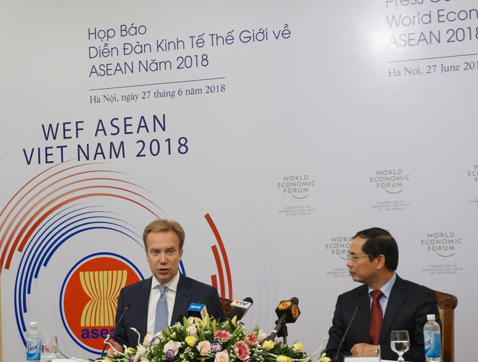 world economic forum on asean 2018 to be held in hanoi