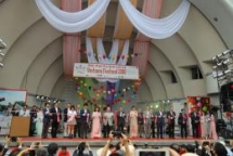 malaysian son in laws pure love for vietnamese culture