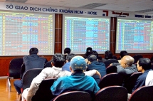 Strong demand for blue chips lifts both bourses