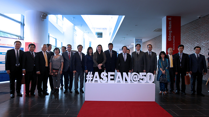 ASEAN Festival opens in Hanoi