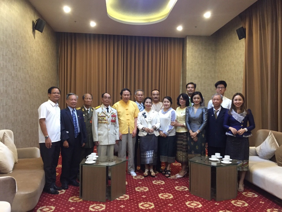 Vietnam – Laos Friendship Association visits President Souphanouvong’s family