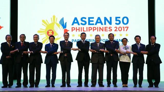 vietnam attends 50th asean foreign ministers meeting