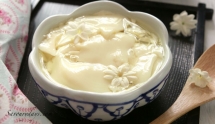 Sweet tofu pudding – a delicious Vietnamese soy dessert