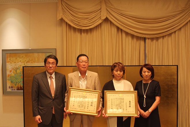two japanese honored for their great contribution to vietnam japan friendship