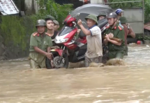 Efforts made to help locals overcome flood aftermath