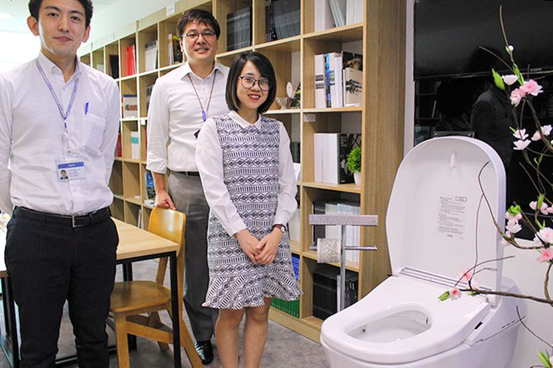 Toilets from Japan becoming a symbol for the rich in Vietnam