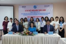 migrants stay afloat in hanoi never left behind amid terrible covid 19 pandemic